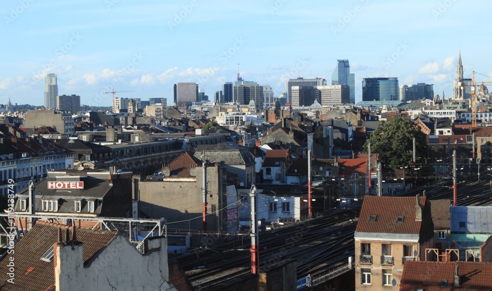 Fototapeta premium Metropole Brüssel / Blick vom Boulevard du Midi auf die belgische Hauptstadt