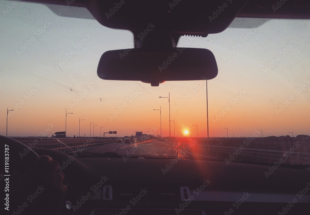 macchina volante tramonto autostrada Stock Photo | Adobe Stock