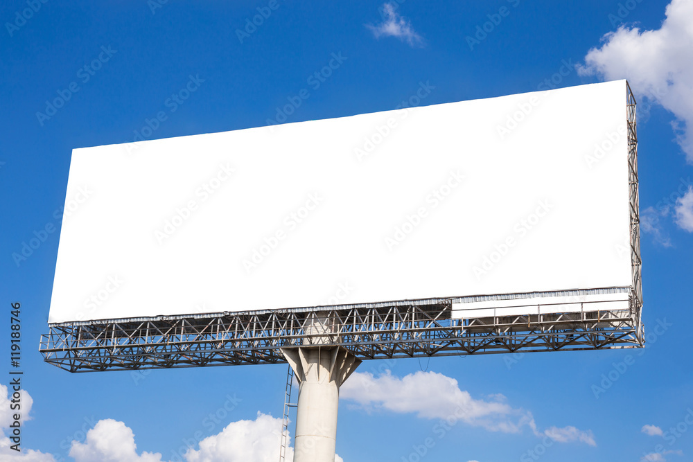 Obraz premium Blank billboard ready for new advertisement with blue sky backgr