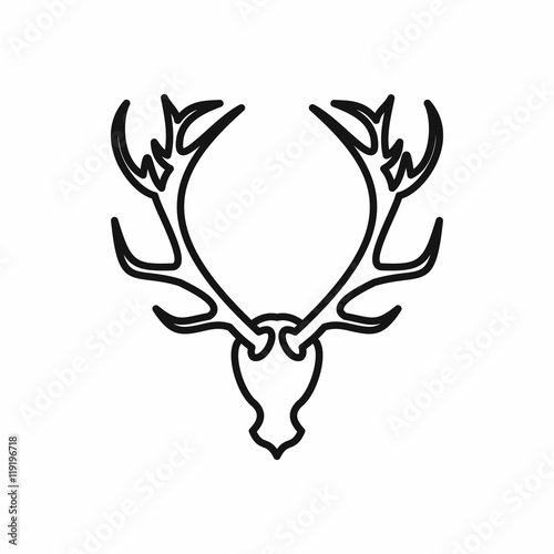 Deer head icon in outline style on a white background