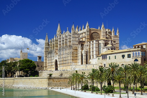 Cathedral in Palma de Mallorca photo
