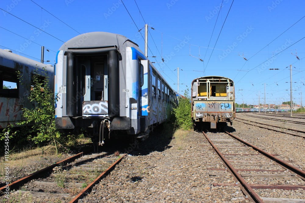 Trains sur voie de garage