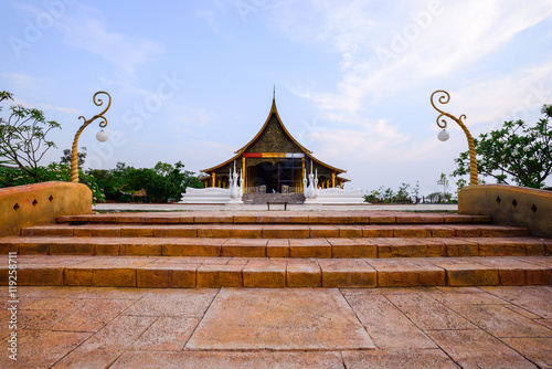 Wat Sirintornwararam photo