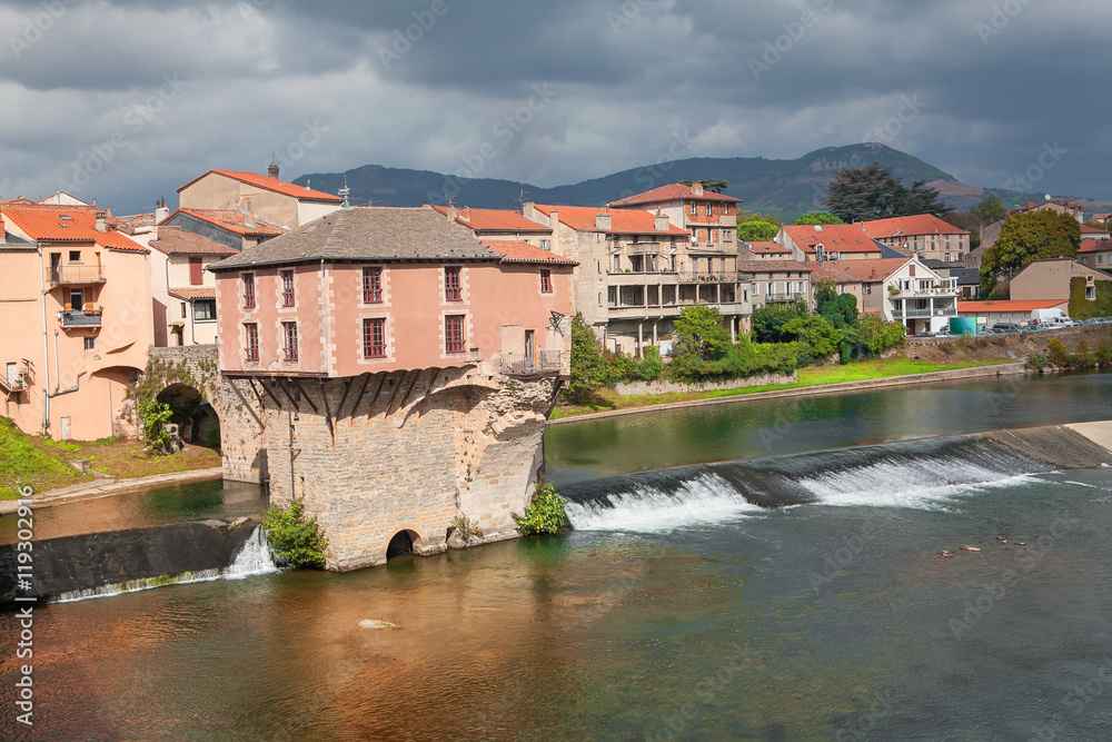 Obraz premium House built on the river