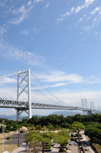 夏の瀬戸大橋 青空 雲