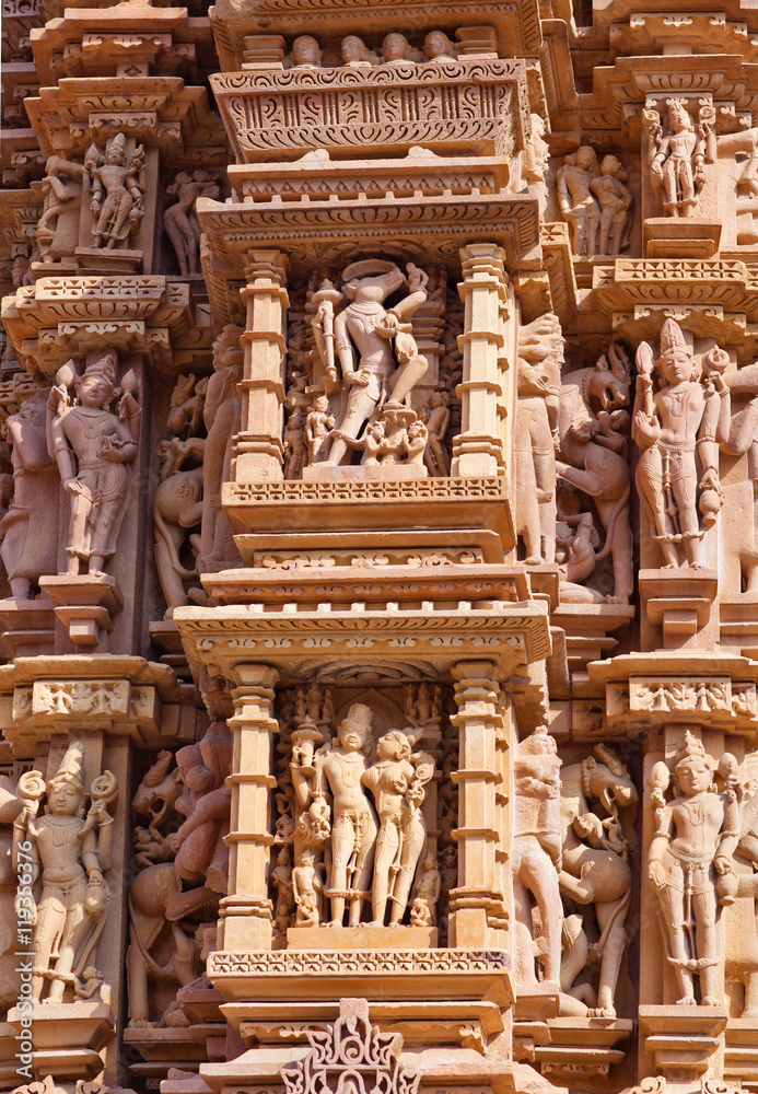 Fototapeta premium Bas-relief at famous ancient temple in Khajuraho, India