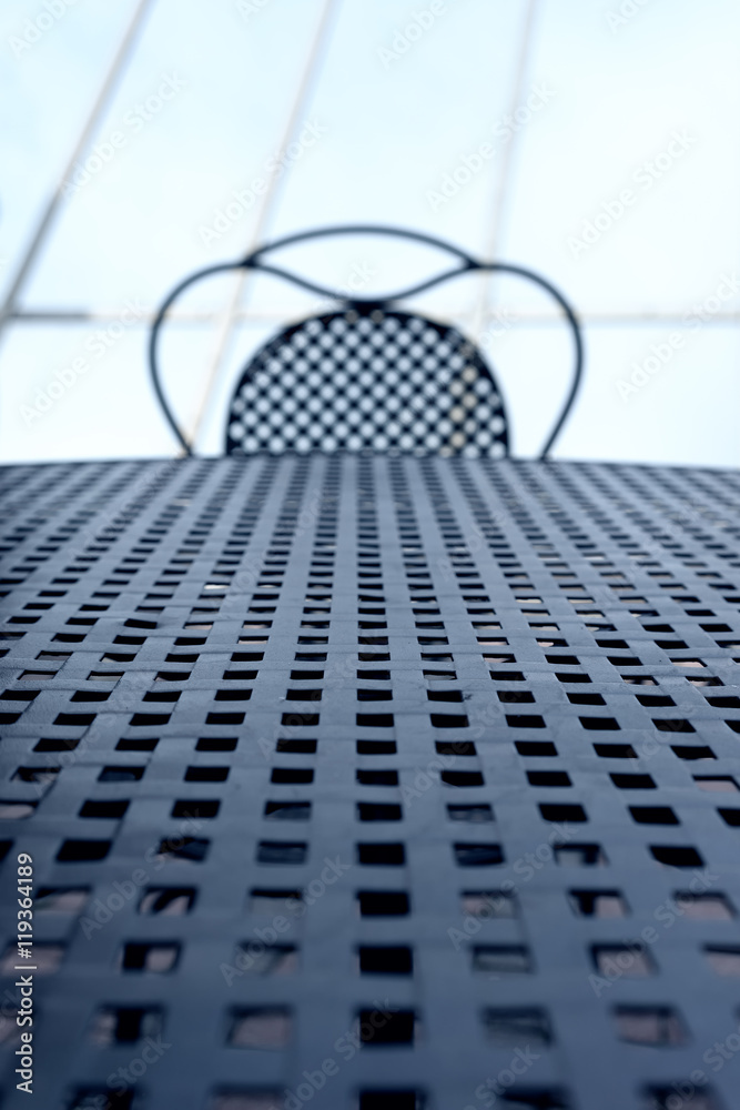 Obraz premium Metal wicker table and chair