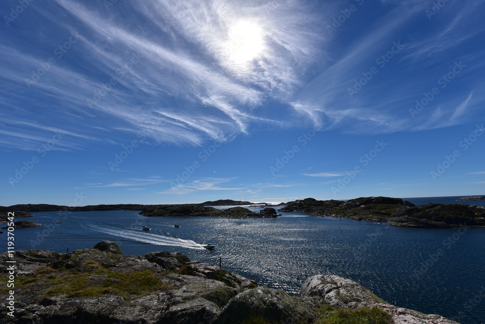 Schweden, Insel Tjörn, Meer und Wolken
