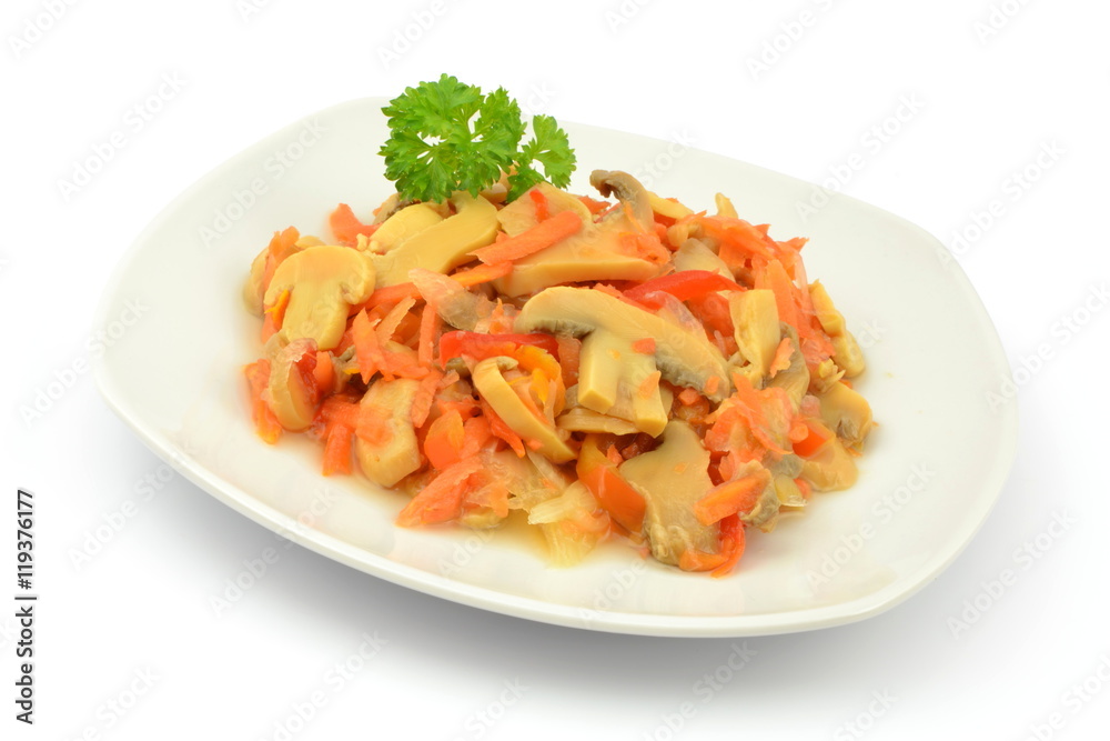 sałatka z pieczarkami