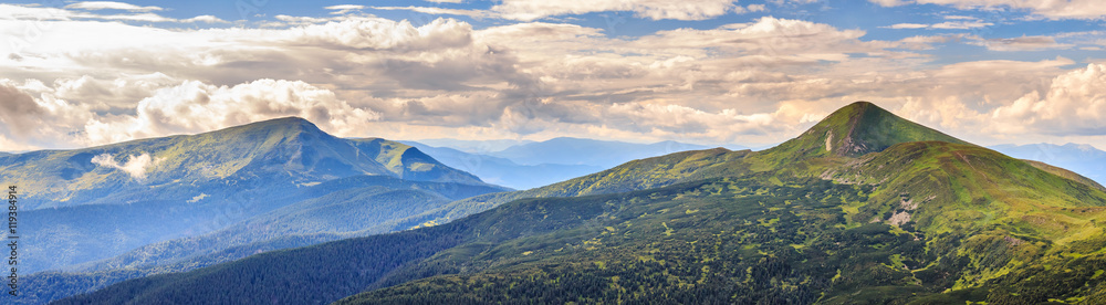 Picturesque Carpathian mountains landscape, panorama view of the Chornogora ridge, Ukraine.