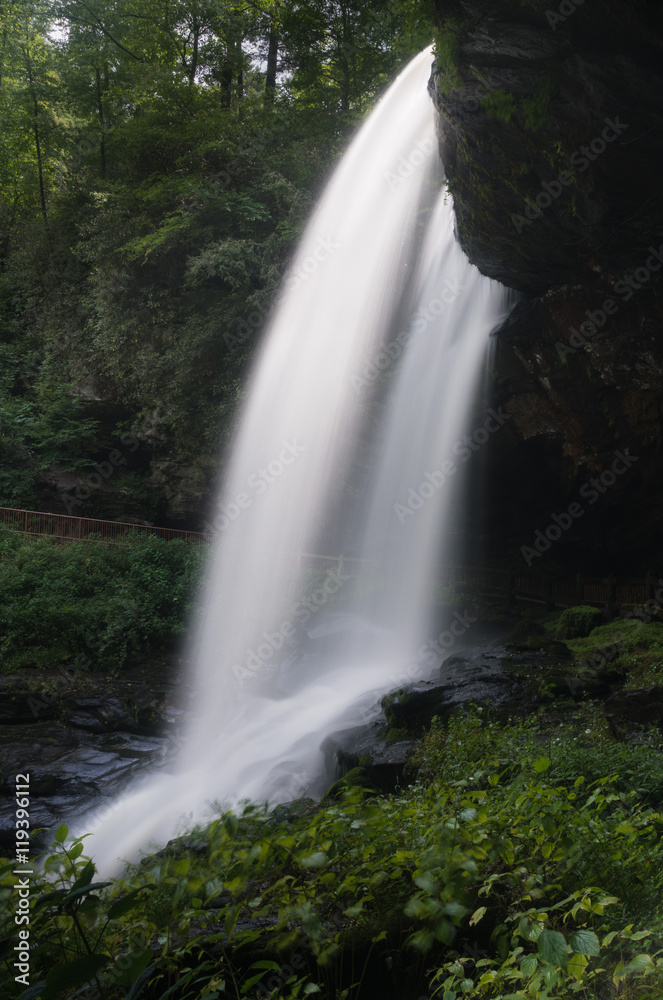 Fototapeta premium Dry Falls Waterfall near Highlands NC