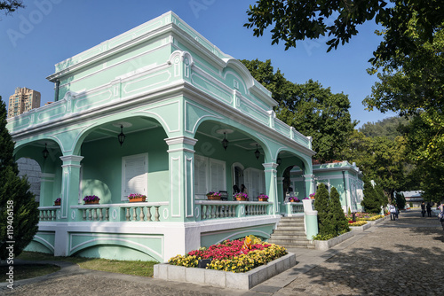фотографія portuguese colonial mansions in taipa area of macao macau china