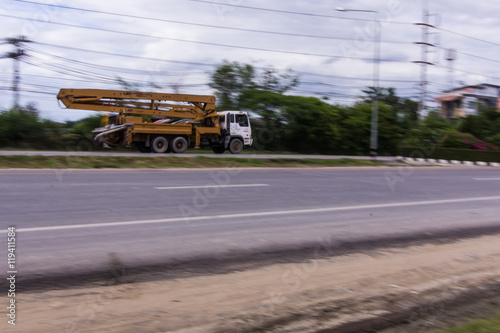 crane truck speed, panning photo