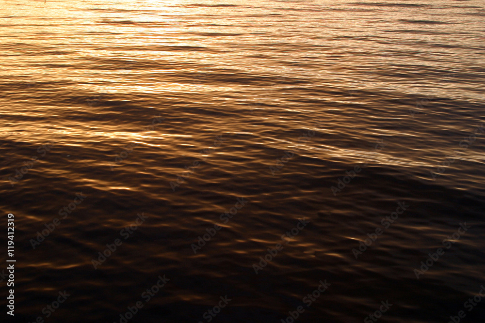 beautiful and fascinating mirror water surface beautiful and fascinating mirror water surface