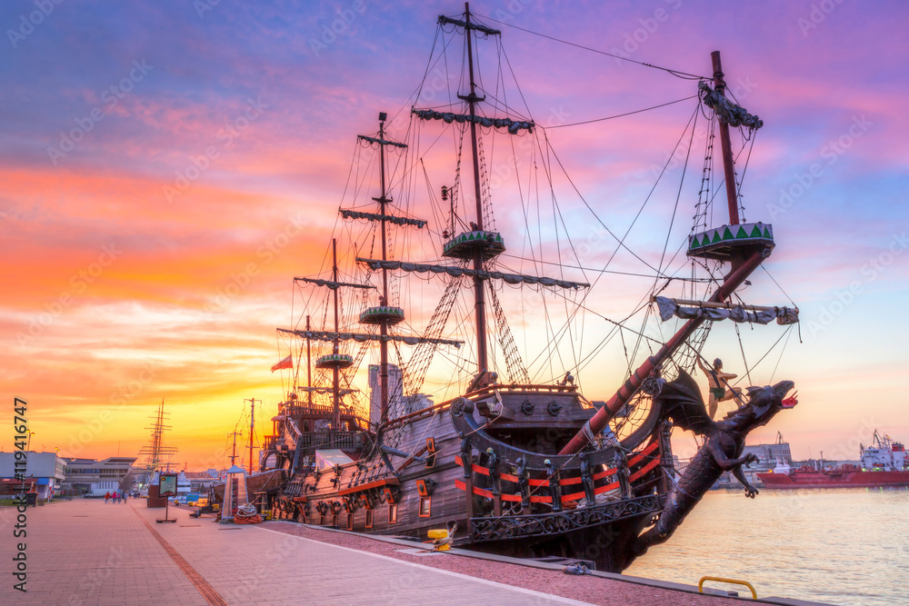Fototapeta premium Pirate ship in Gdynia harbour at sunset, Poland