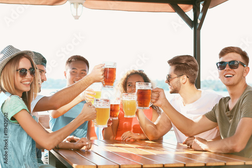 Group of friends hanging ou...
