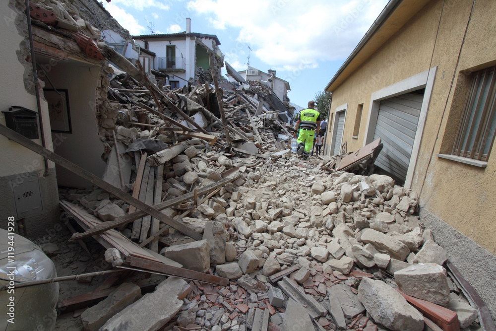 Φωτογραφία 24/8/2016 - Amatrice - Rieti - Italy - The earthquake that destr