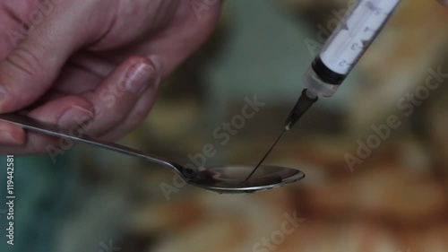 Filling syringe with narcotics