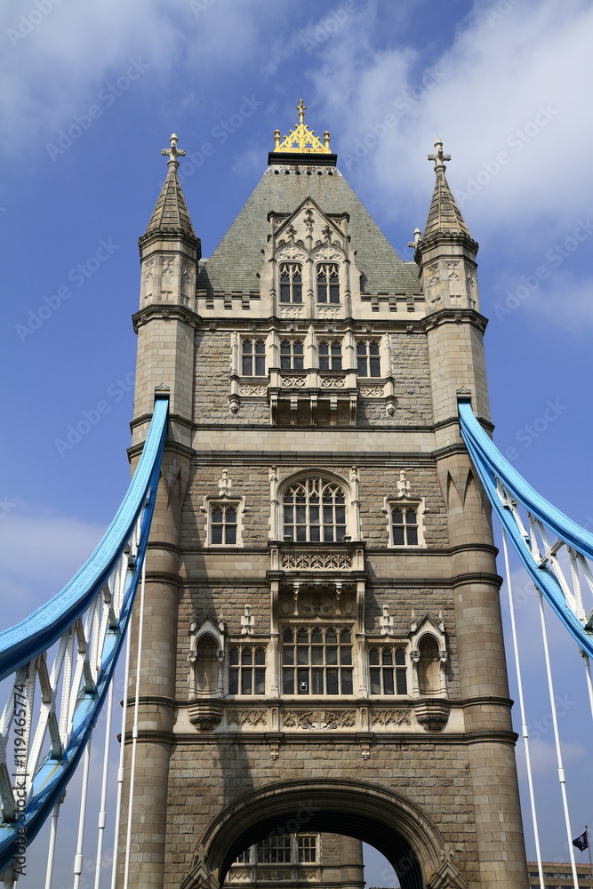 Obraz premium Tower Bridge over the River Thames in London