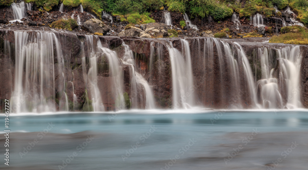 Fototapeta premium Icelandic Waterfall