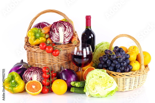 Frutta , ortaggi , verdure e vino rosso 