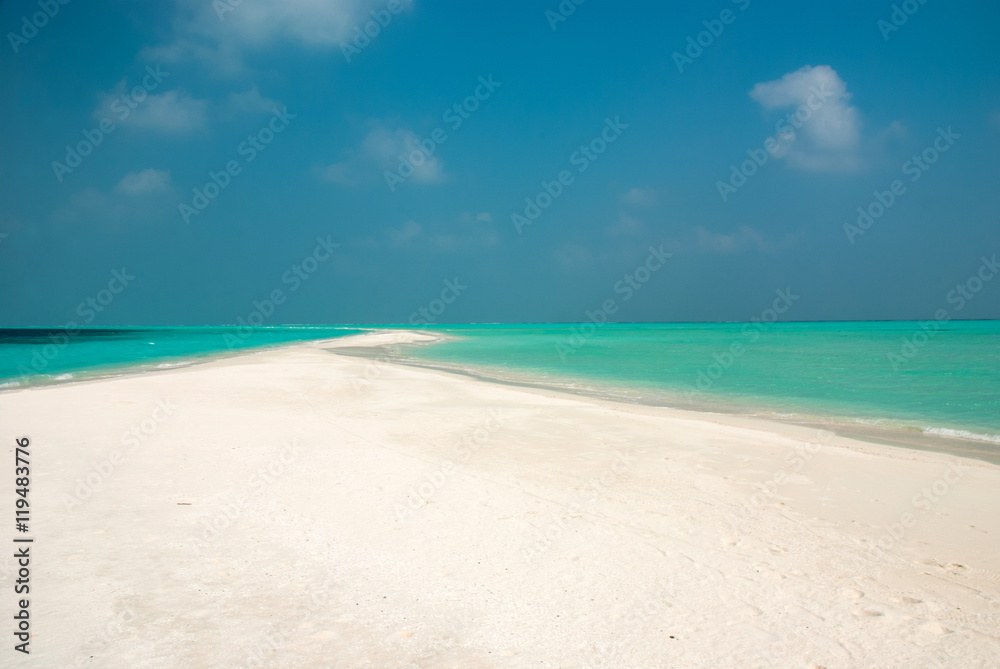 Obraz premium Fantastic beach in Maldivian island