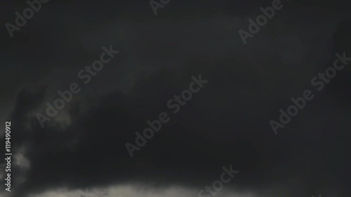 4K・迫る暗雲・タイムラプス_3-562