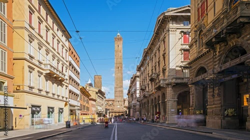 Timelapse Torre Asinelli Bologna, Italy, 20 august 2016