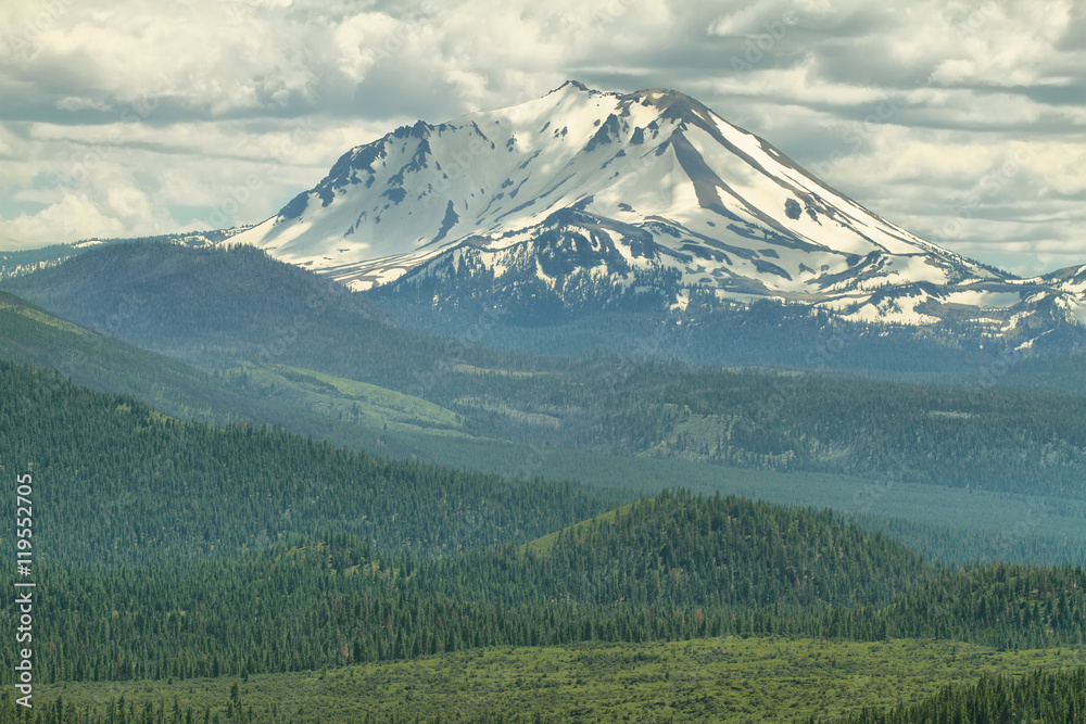 Naklejka premium Lassen Peak, Lassen Volcanic National Park, California