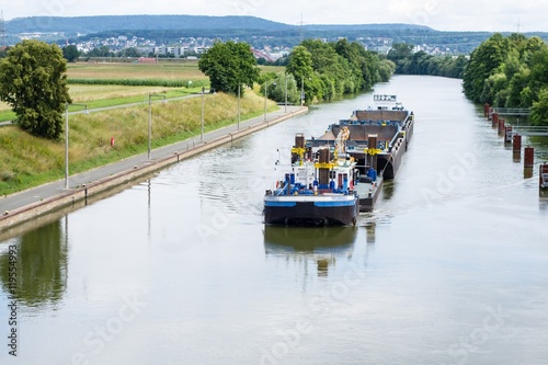 Frachter auf Main-Donau-Kanal photo