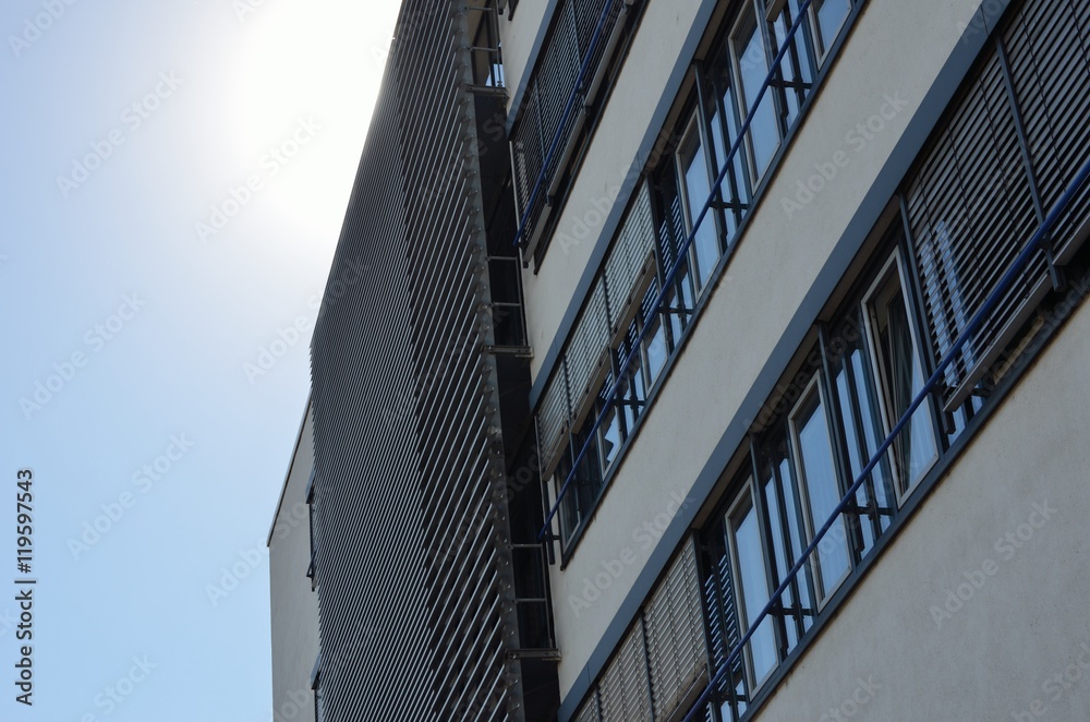 Obraz premium Modern office building in back light
