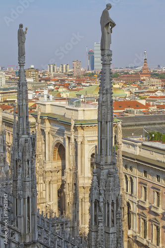 milano guglie del duomo galleria vittorio emanuele e castello sforzesco  photo