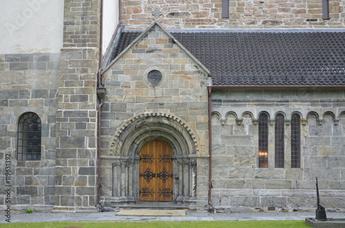 Wallpaper Mural Portal der Marienkirche, Bergen Torontodigital.ca