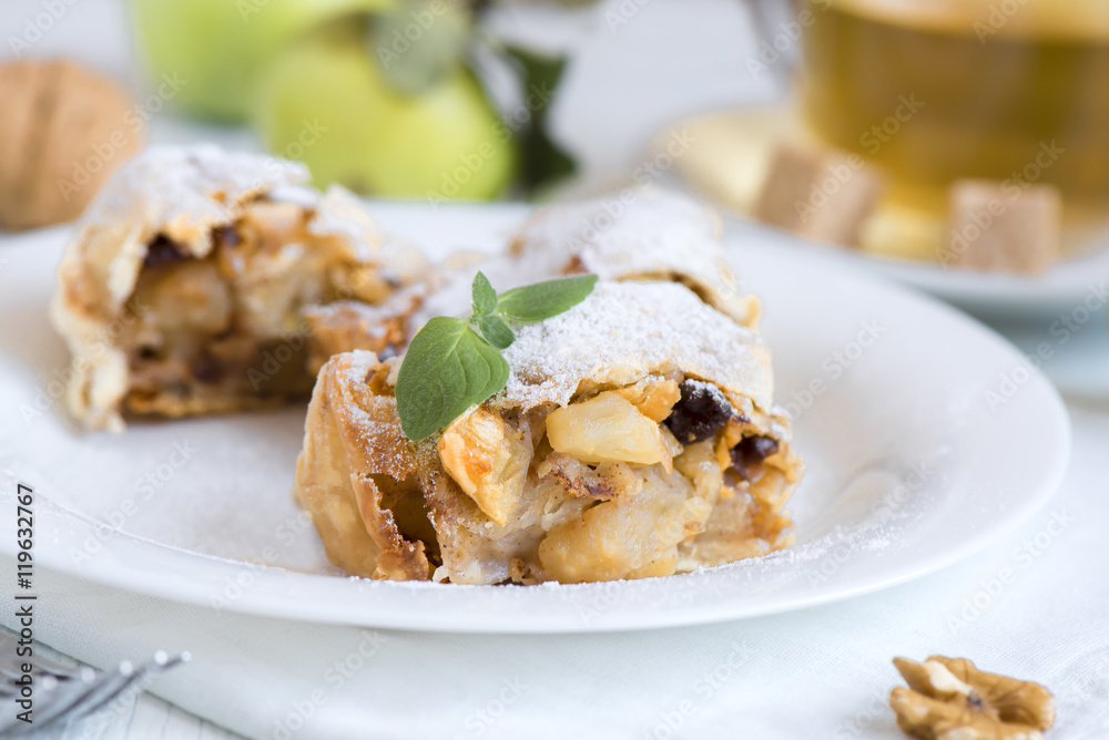 apple strudel apple strudel