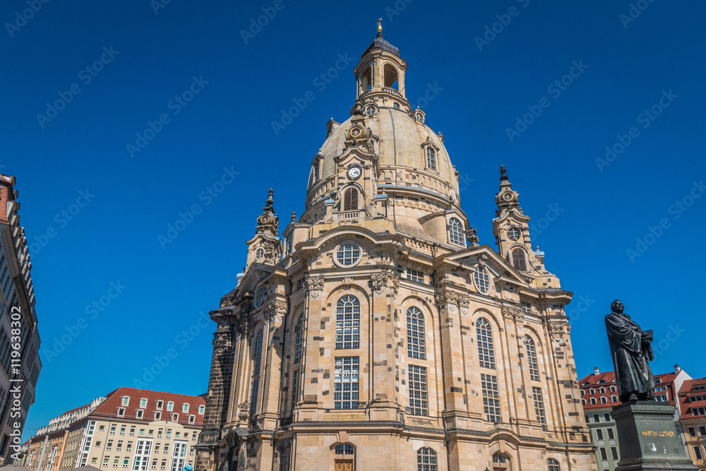 Dresden Frauenkirche Lutheran church and Martin Luthers statue