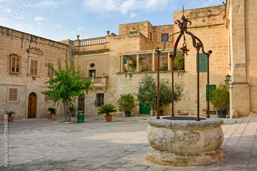 Wallpaper Mural Pozzo Mdina Torontodigital.ca