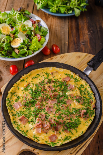 Ham and egg omelette