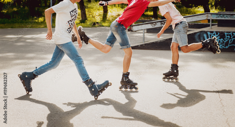 Naklejka premium Roller skating team