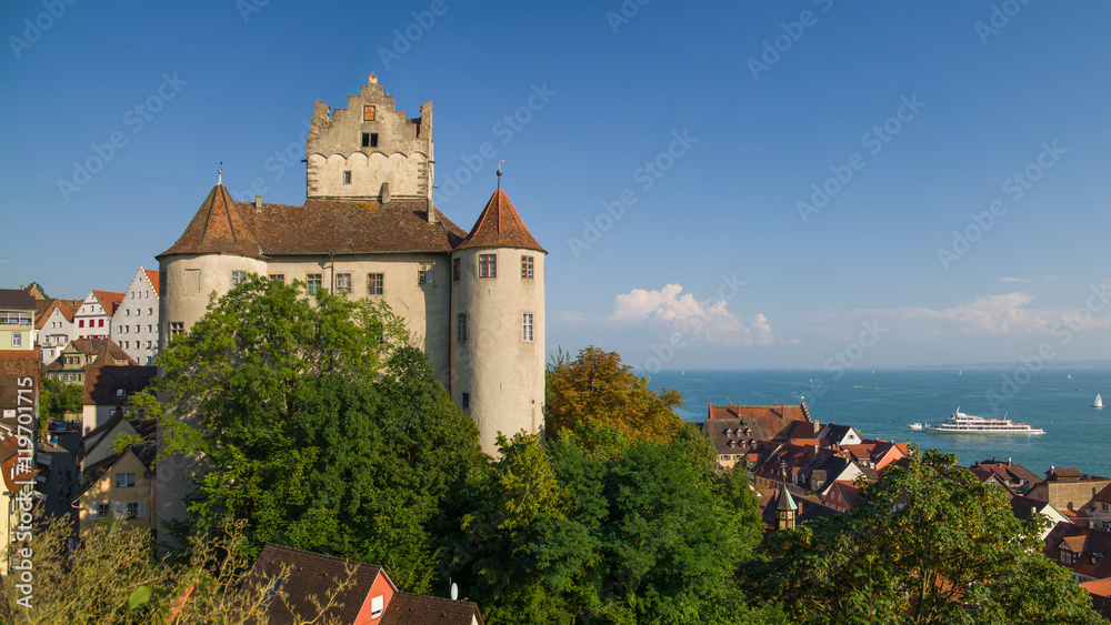 Urlaub in Meersburg am schönen Bodensee mit Blick auf das schöne Schloss