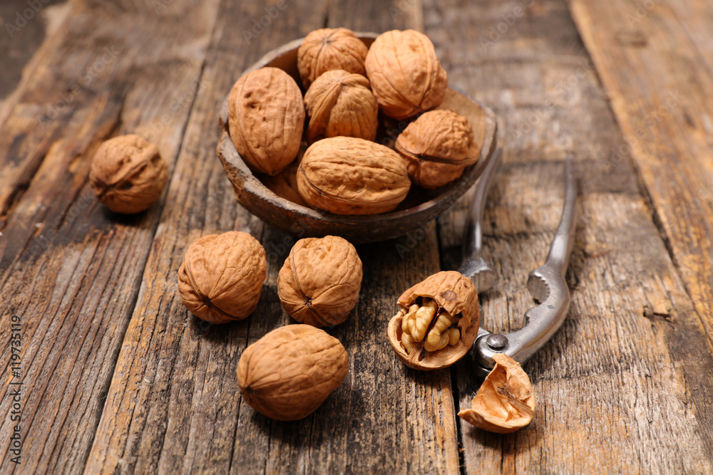 walnut walnut