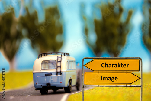 Schild 135 - Charakter photo