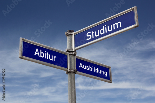 Cuadro en lienzo Wegweiser Ausbildungswege Ausbildung Abitur Studium
