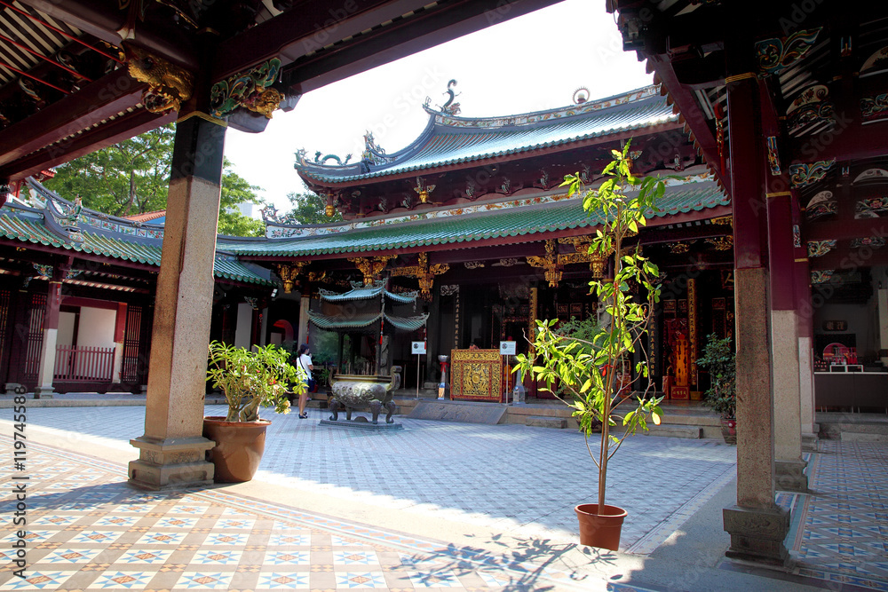 Naklejka premium Cour intérieure du temple Thian Hock Keng