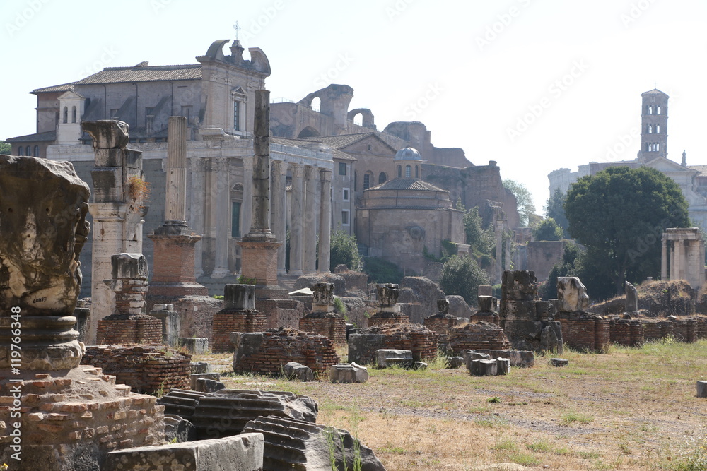 Vue du Forum antique à Rome