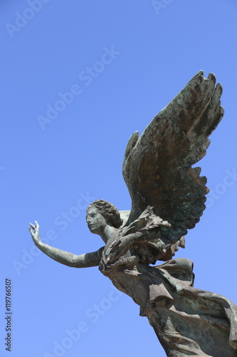 Statue du monument à Victor-Emmanuel II à Rome 