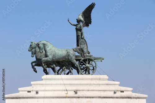 Statue du monument à Victor-Emmanuel II à Rome 