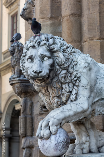 Medici Lionat the Loggia dei Lanzi, Florence