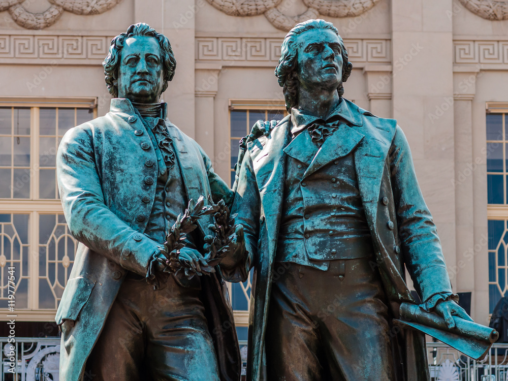 Goethe-Schiller-Denkmal in Weimar; Deutschland Goethe-Schiller-Denkmal in Weimar; Deutschland