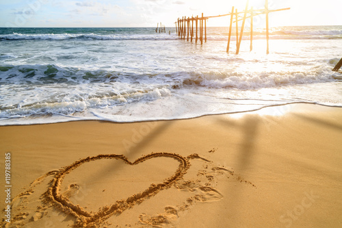 Fototapeta Naklejka Na Ścianę i Meble -  Love on the beach
