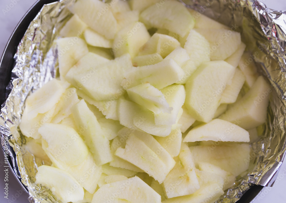 peeled apples for pie filling